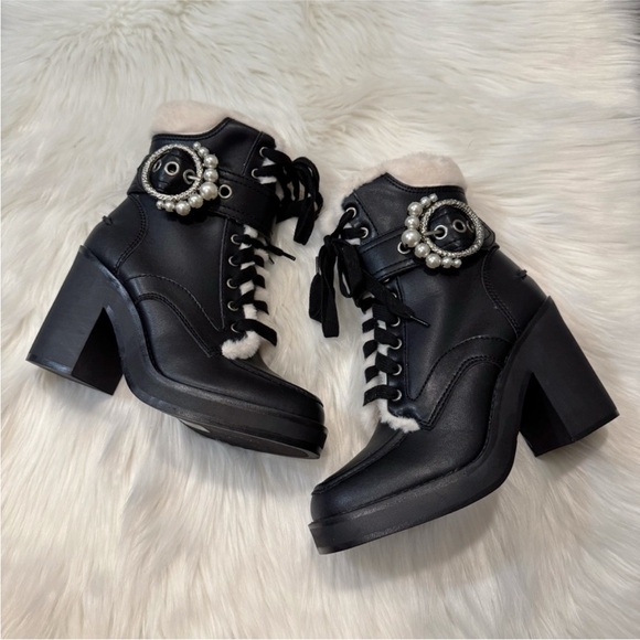 Karl Lagerfeld Paris Dottie Faux Fur Block Heel Leather Booties Size 7 - Picture 11 of 12